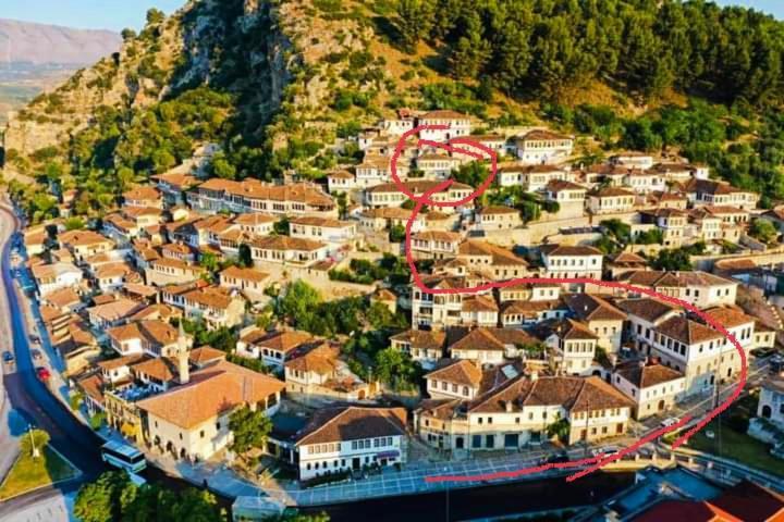 Ferienwohnung Hava Baci Berat Exterior foto