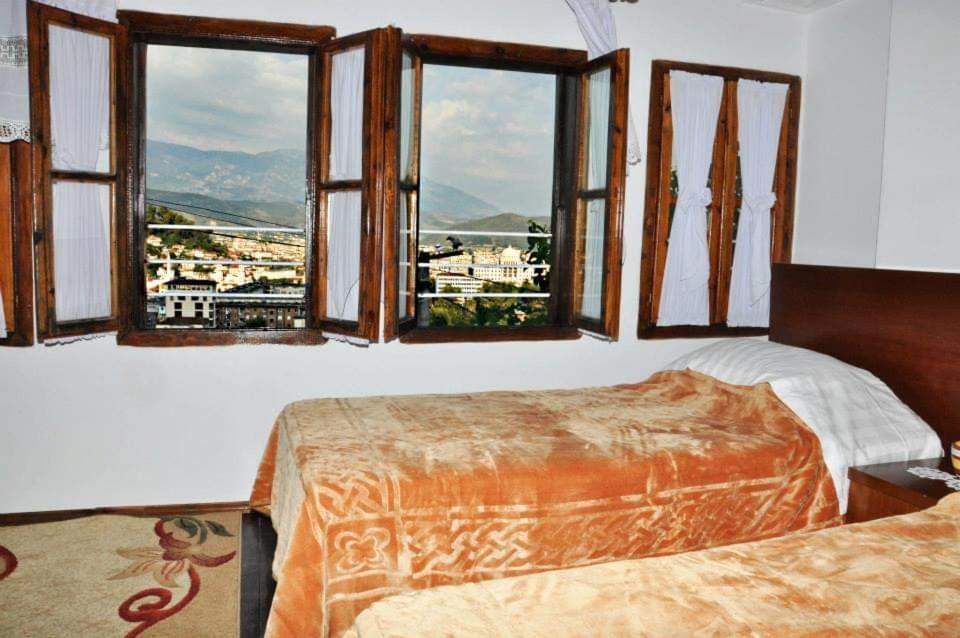 Ferienwohnung Hava Baci Berat Exterior foto