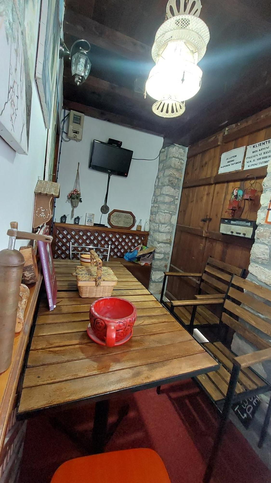 Ferienwohnung Hava Baci Berat Exterior foto