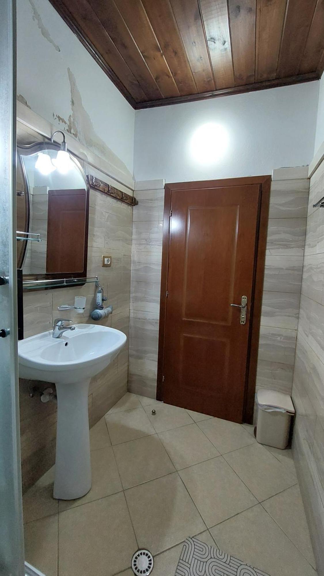 Ferienwohnung Hava Baci Berat Exterior foto